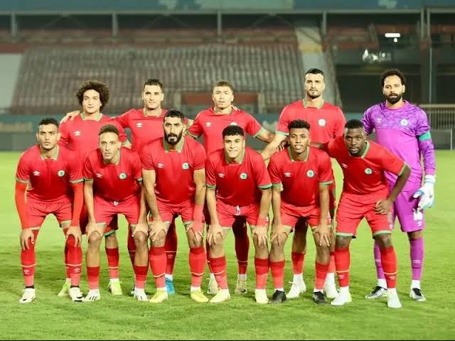 الفريق الأول لكرة القدم بنادي مودرن سبورت