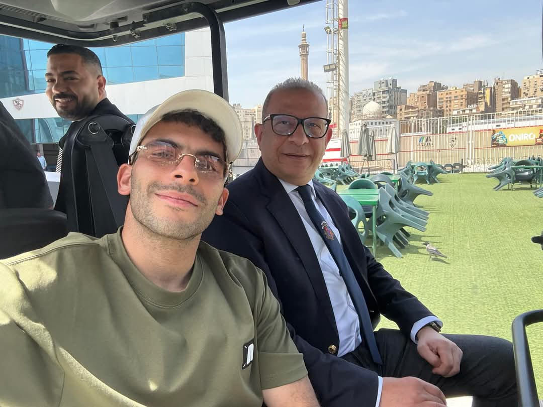 زيزو داخل نادى الزمالك رفقة محامية