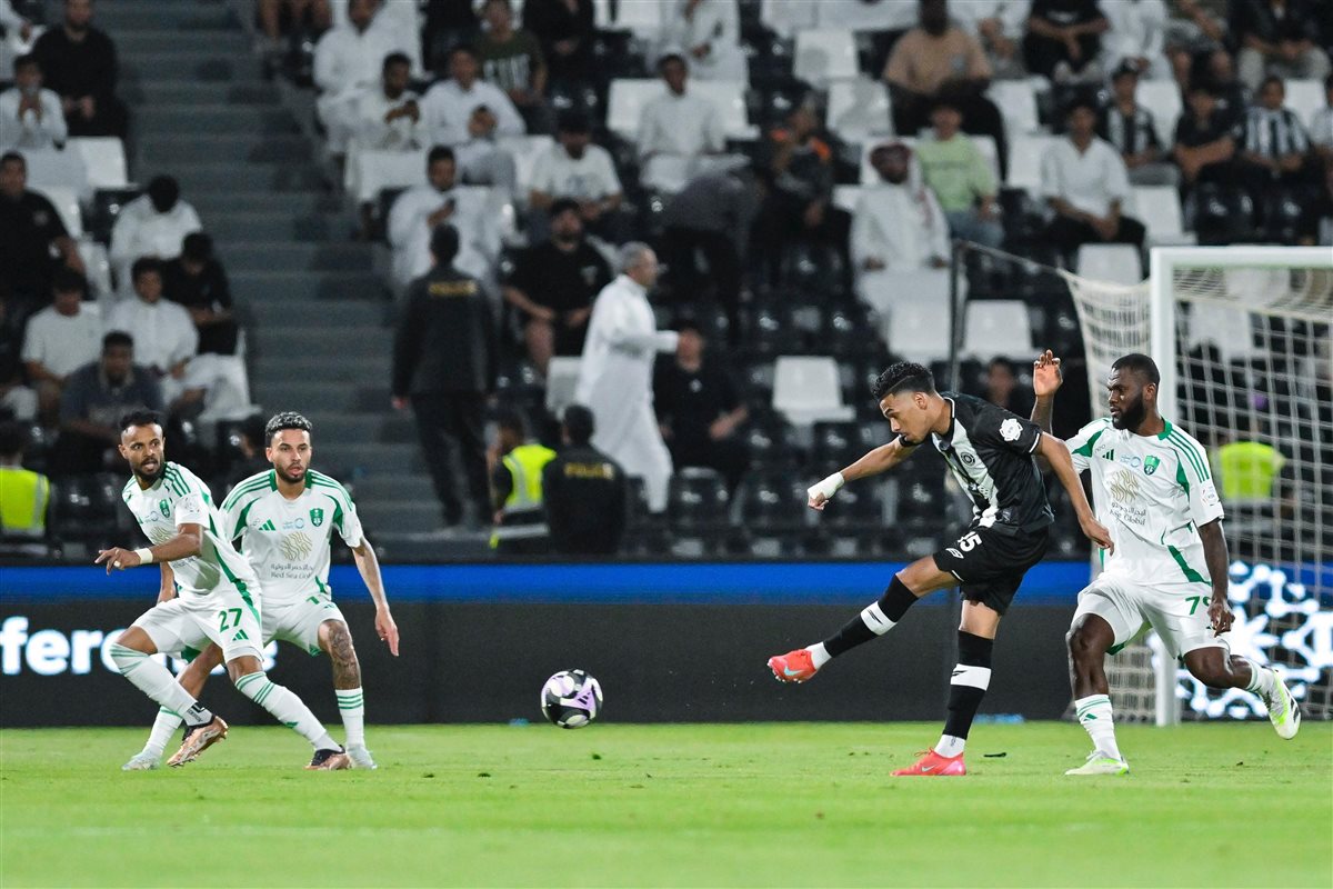 الشباب ضد الأهلي