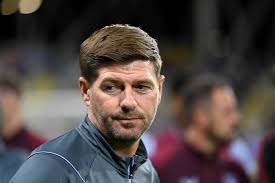 ستيفن جيرارد لاعب ليفربول السابق 
