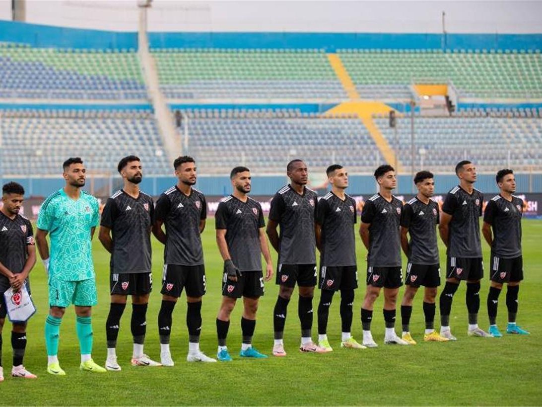 الفريق الأول لكرة القدم بنادي بتروجت والذي فاز على فاركو بهدف دون رد