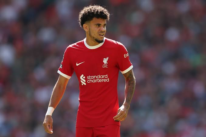 لويس دياز لاعب ليفربول الإنجليزي