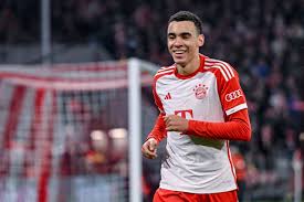 جمال مواسيالا لاعب بايرن ميونيخ