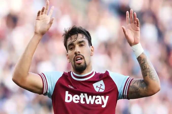 اللاعب البرازيلي لوكاس باكيتا نجم وست هام يونايتد ومنتخب البرازيل 