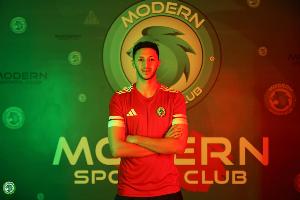 مصطفى مخلوف 