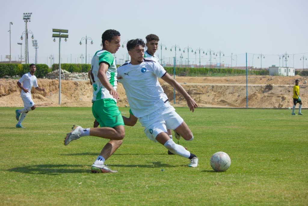 عيسى علي ماهر 