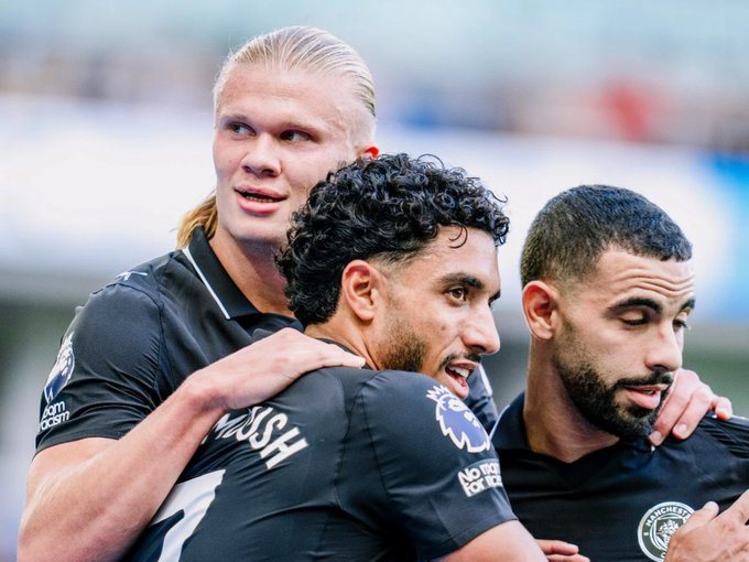 النرويجي إيرلينج هالاند لاعب فريق مانشستر سيتي الإنجليزي