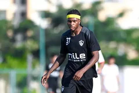 شيكو بانزا لاعب الفريق الأول لكرة القدم بنادي الزمالك