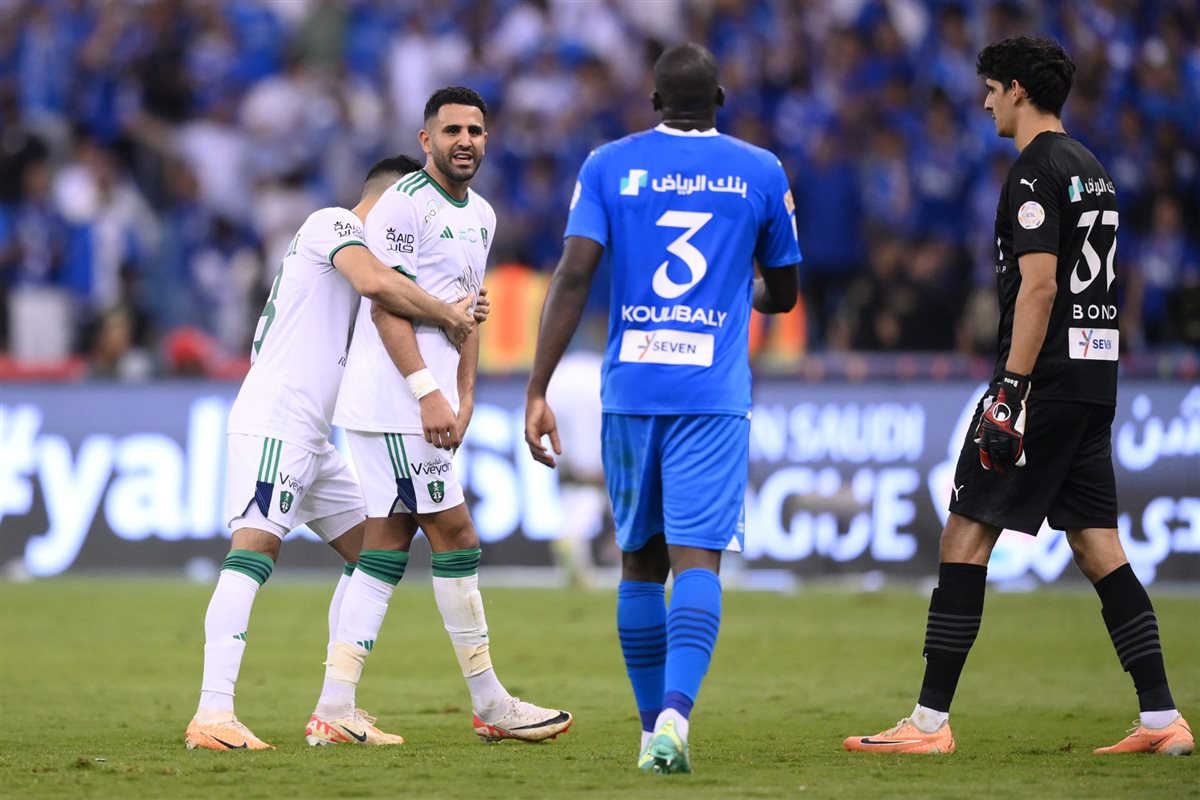 الأهلي ضد الهلال