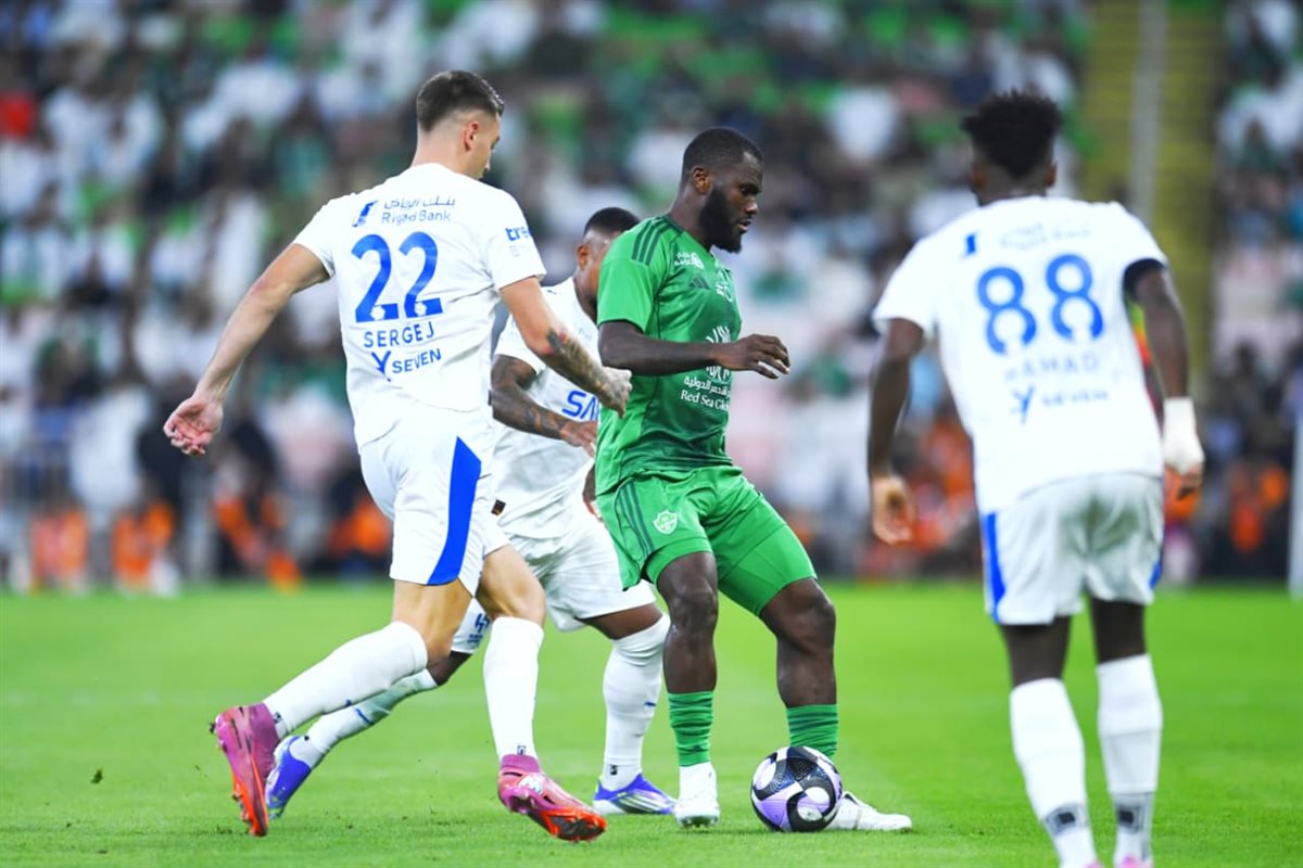 الأهلي ضد الهلال