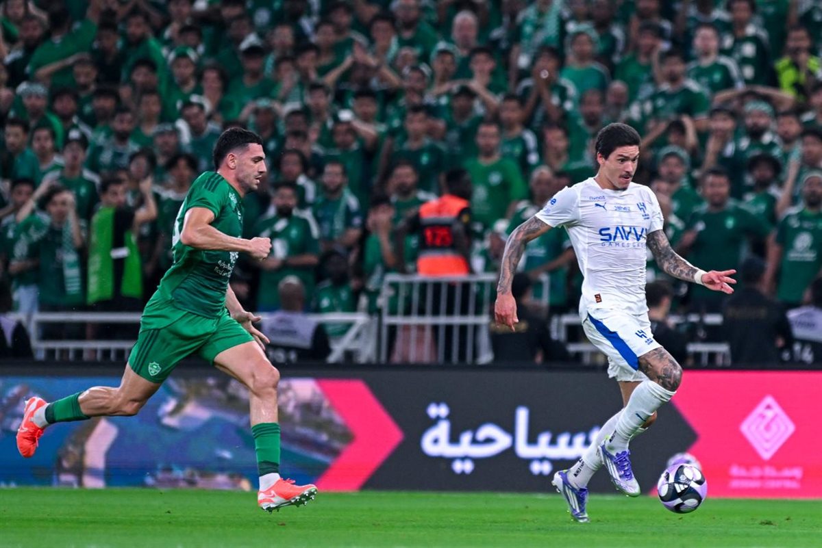 الأهلي ضد الهلال