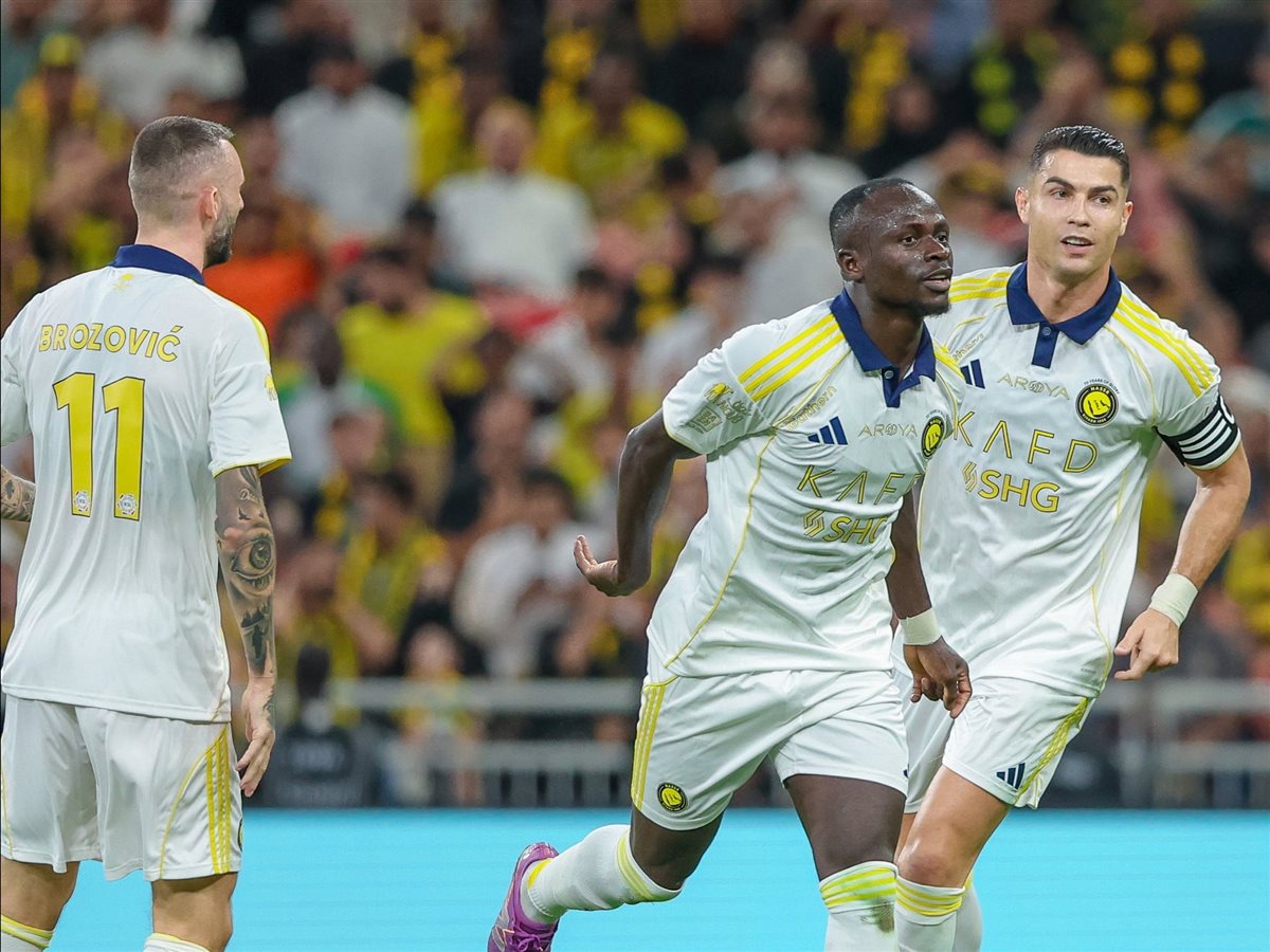الفريق الأول لكرة القدم بنادي النصر السعودي 
