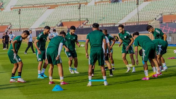 الفريق الأول لكرة القدم بنادي مودرن سبورت والذي يواجه الإسماعيلي في إطار بطولة الدوري المصري الممتاز للموسم الحالي 2025-2026 حيث مجموعة الهبوط