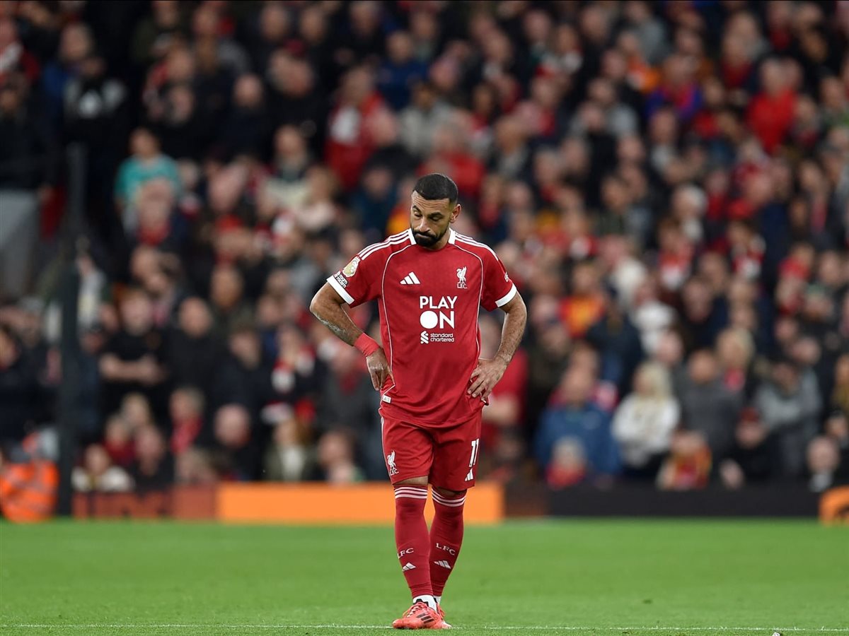 محمد صلاح لاعب الفريق الأول لكرة القدم بنادي ليفربول الإنجليزي