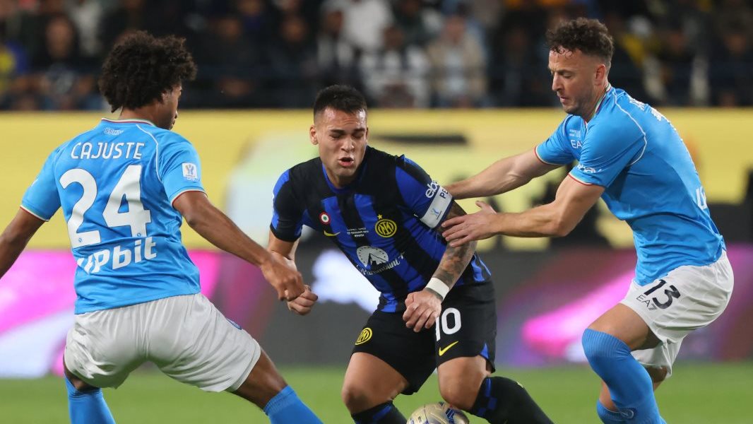 الفريق الأول لكرة القدم بنادي إنتر ميلان الإيطالي