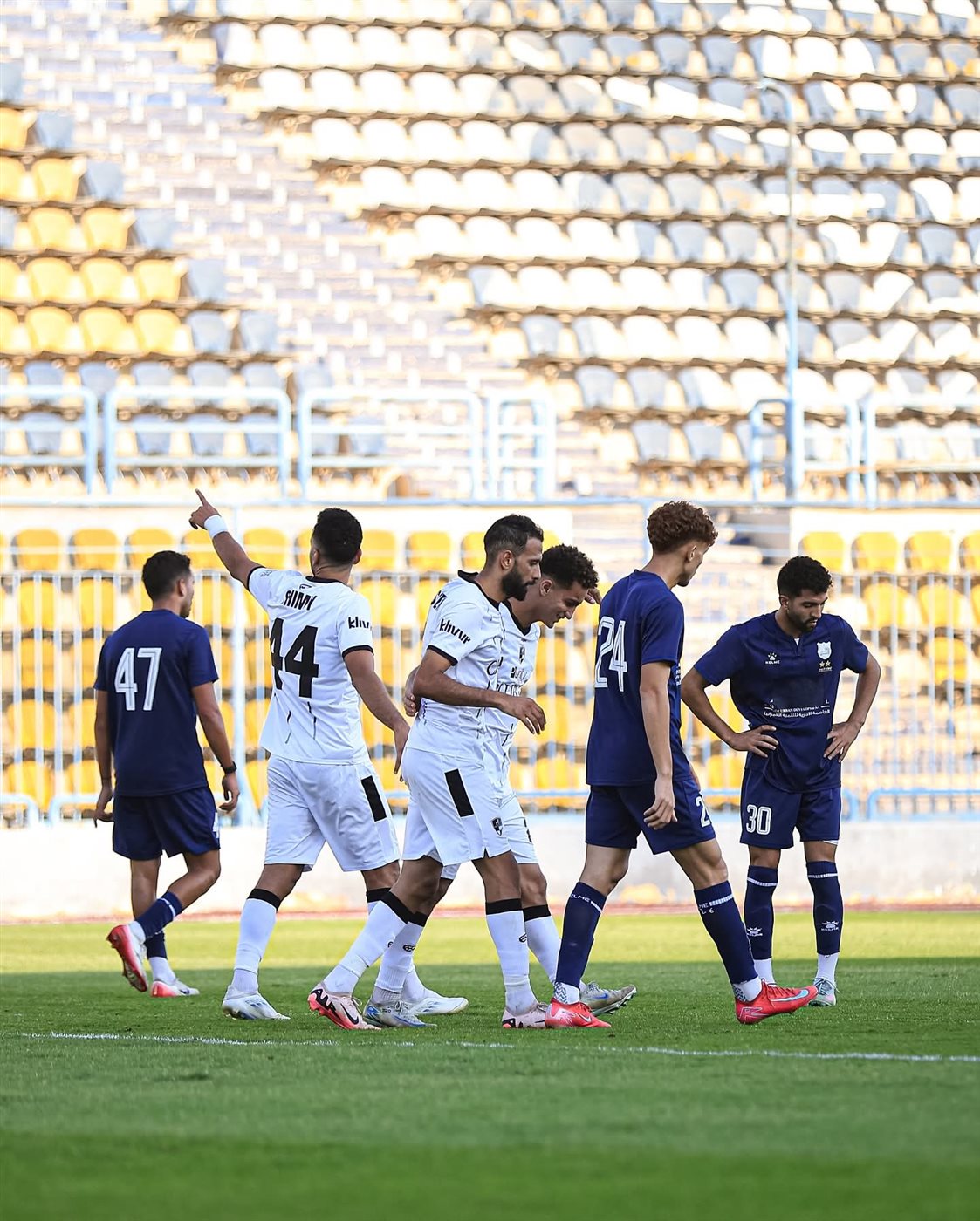 الفريق الأول لكرة القدم بنادي وادي دجلة