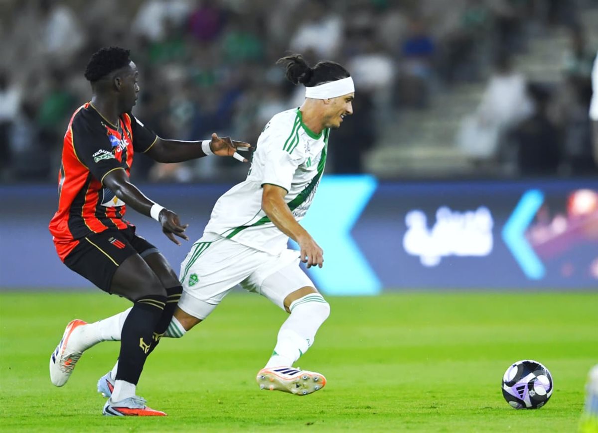 الأهلي ضد الرياض