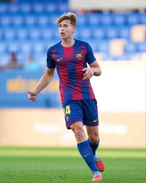 تومي ماركيز لاعب فريق برشلونة الإسباني