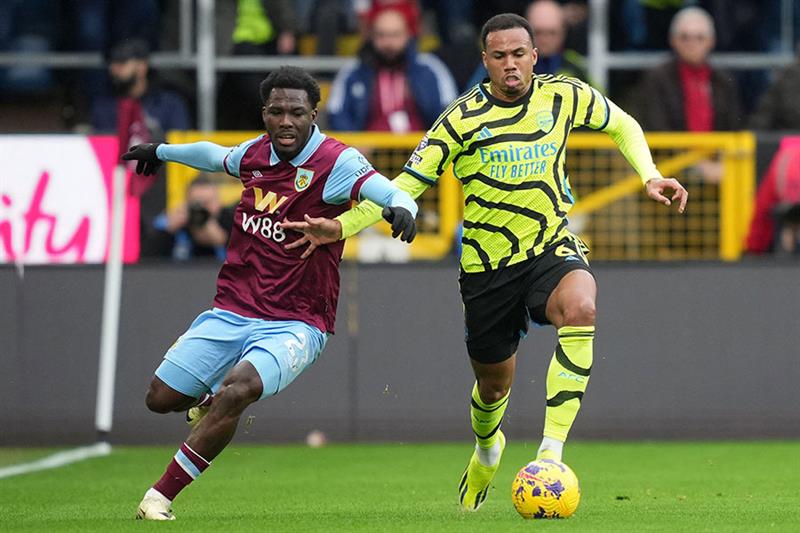 أرسنال ضد بيرنلي