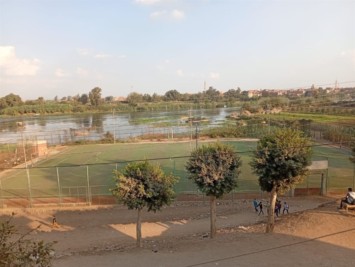 مركز شباب داخل القرية 