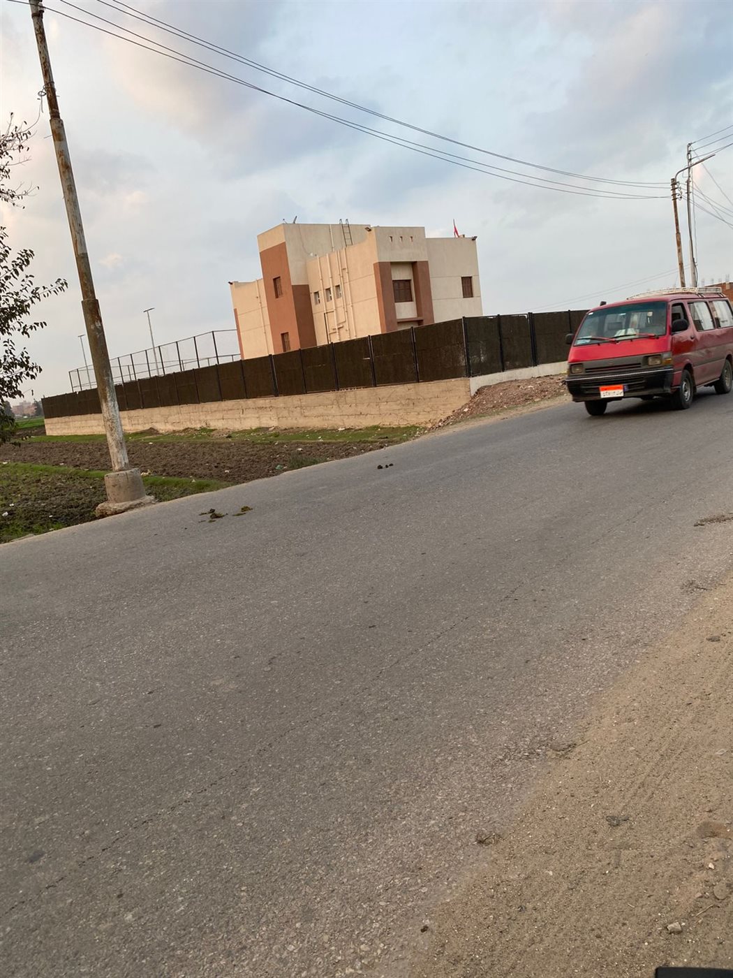 طريق الموت و مركز الشباب لجديد