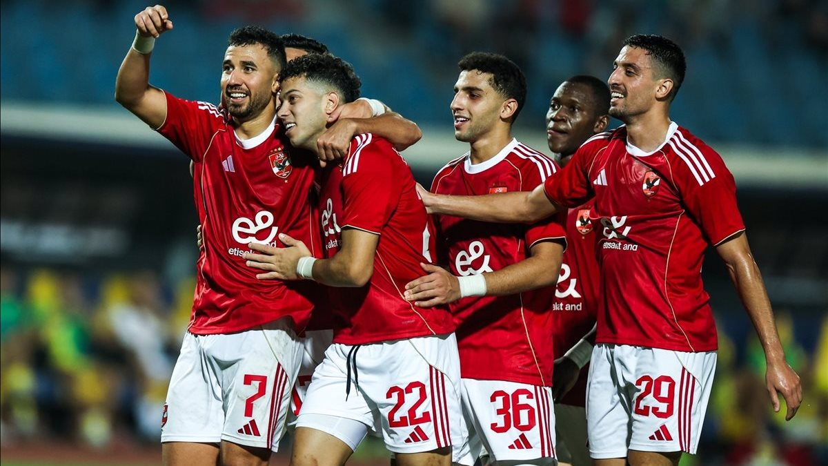 الفريق الأول لكرة القدم بالنادي الأهلي