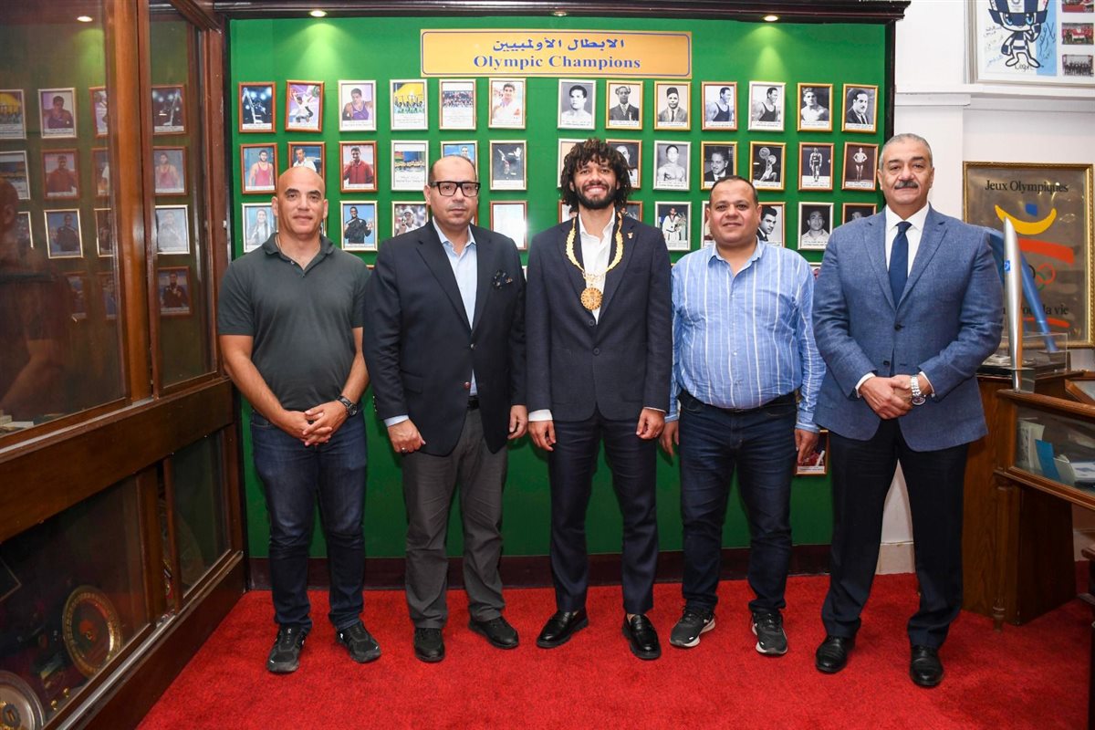 محمد النني سفيرا للجنة الأولمبية حول العالم