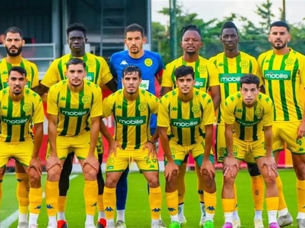 الفريق الأول لكرة القدم بنادي شبيبة القبائل الجزائري والذي تعادل اليوم السبت مع الجيش الملكي في إطار الجولة الثالثة من دور المجموعات ببطولة دوري أبطال إفريقيا&nbsp;