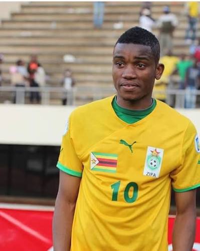 أوفيدي كارورو لاعب منتخب زيمبابوي السابق