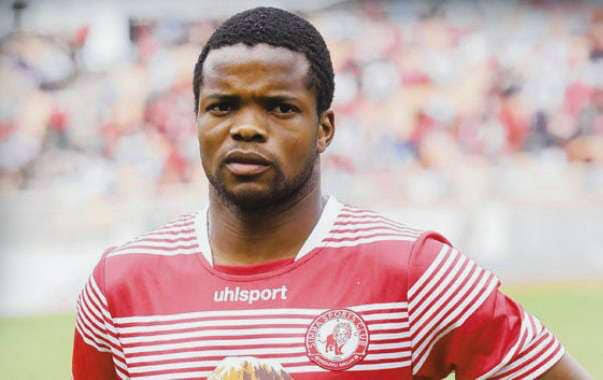 جيستس ماجابي لاعب منتخب زيمبابوي السابق