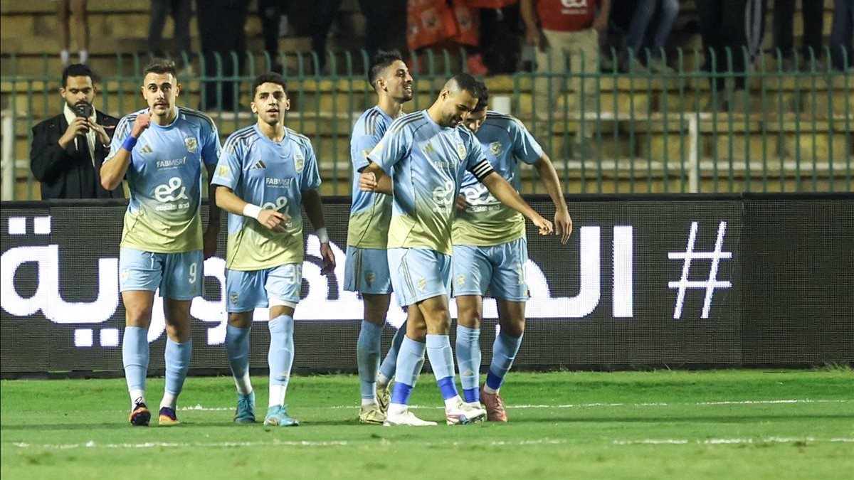 الفريق الأول لكرة القدم بالنادي الأهلي&nbsp;