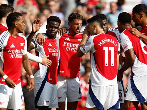 الفريق الأول لكرة القدم بنادي أرسنال الإنجليزي والذي فاز على بورتسموث اليوم الأحد في إطار بطولة كأس الإتحاد بأربعة أهداف مقابل هدف&nbsp;