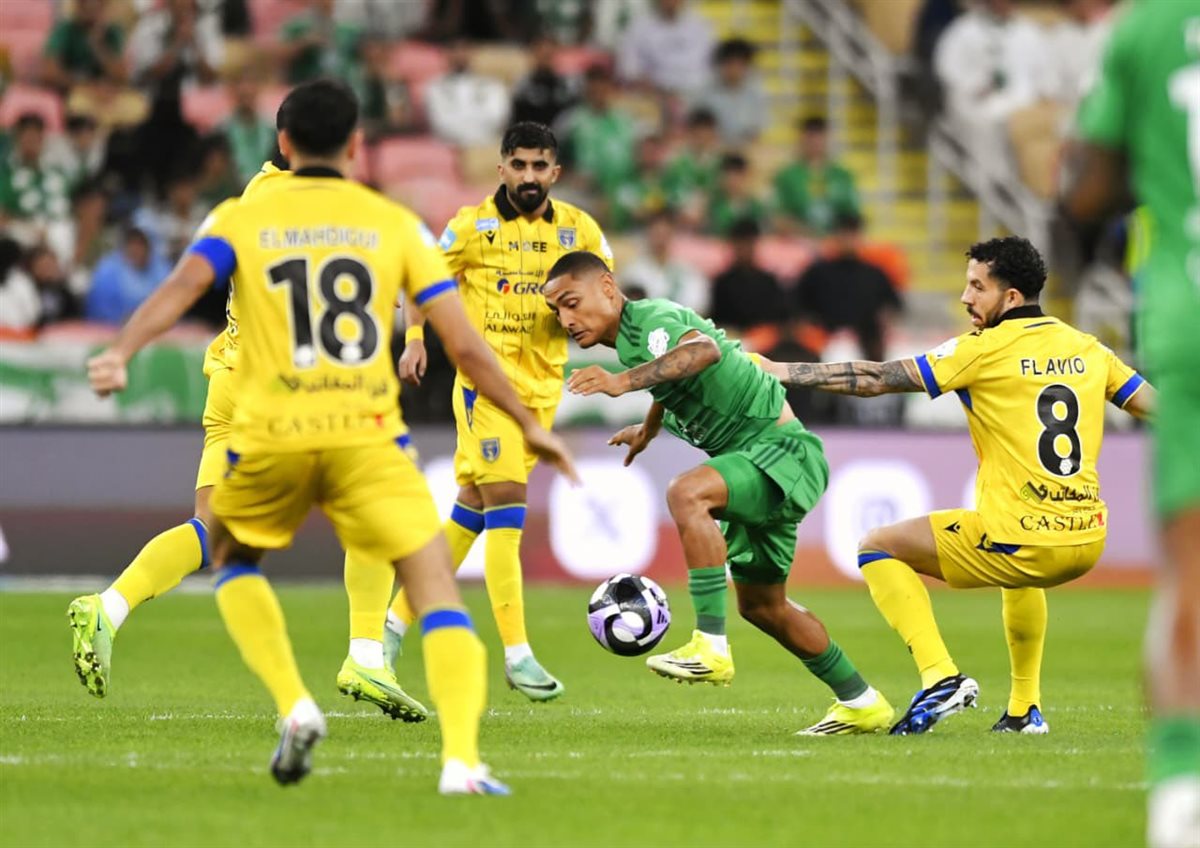 الأهلي ضد التعاون