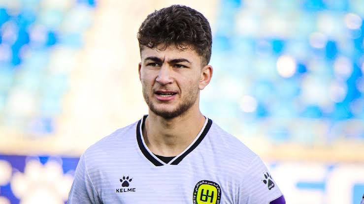 عودة الفاخوري لاعب الفريق الأول لكرة القدم بنادي الحسين أربد الأردني