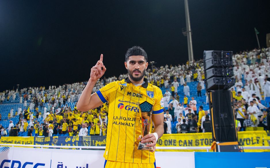 وليد الأحمد لاعب الفريق الأول لكرة القدم بنادي التعاون السعودي&nbsp;