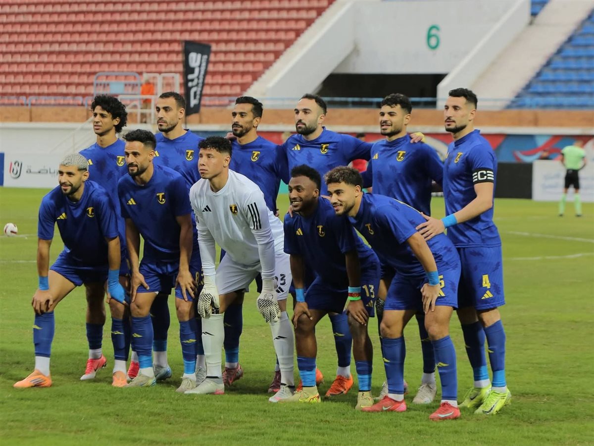 الفريق الأول لكرة القدم بنادي كهرباء الإسماعيلية والذي فاز على فاركو بهدف دون رد في إطار بطولة الدوري المصري الممتاز