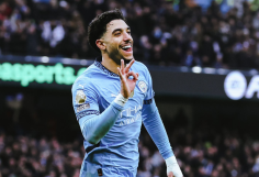 عمر مرموش لاعب الفريق الأول لكرة القدم بنادي مانشستر سيتي الإنجليزي والذي يتفاوض أستون فيلا للتعاقد معه خلال فترة الانتقالات الصيفية المقبلة.