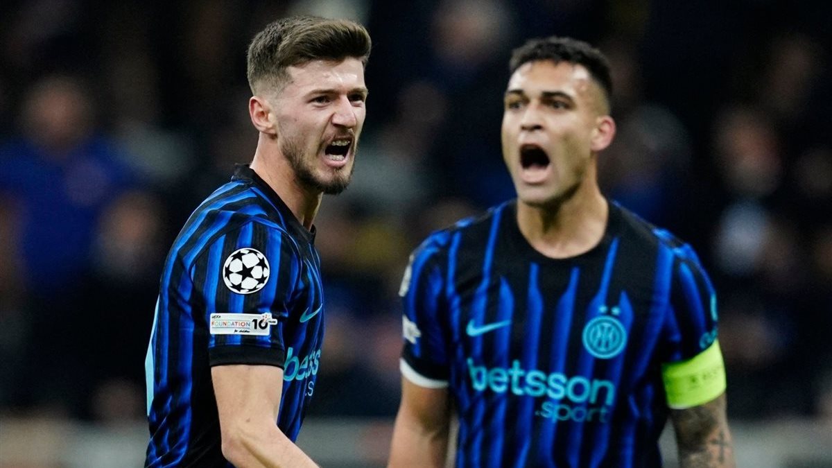 الفريق الأول لكرة القدم بنادي إنتر ميلان والذي يواجه تورينو اليوم في بطولة الكالتشيو