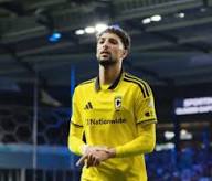 &nbsp;وسام أبو علي لاعب الفريق الأول لكرة القدم بنادي كولمبوس كرو الأمريكي حاليا والأهلي المصري سابقا