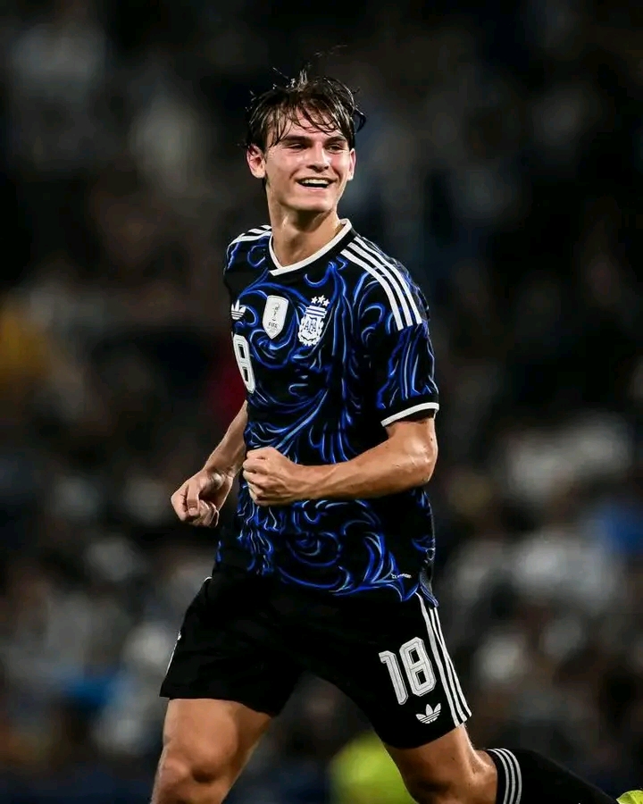 نيكو باز&nbsp;