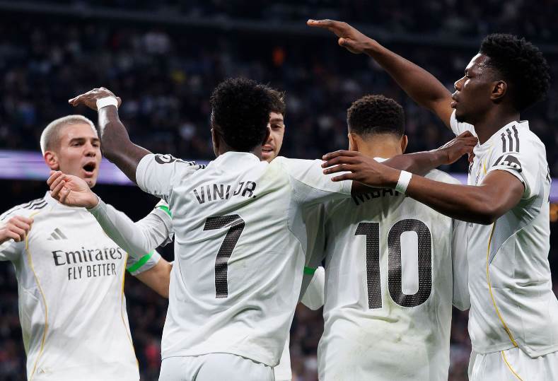 الفريق الأول لكرة القدم بنادي ريال مدريد الإسباني والذي يستعد لمواجهة ريال بيتيس يوم غدا الجمعة في تمام الساعة العاشرة مساءً بتوقيت القاهرة حيث بطولة الدوري&nbsp;