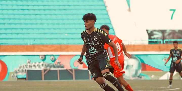 يوسف رامي لاعب فريق الأهلي 2007 والذي يخوض فترة معايشة مع جو أهيد إيجلز