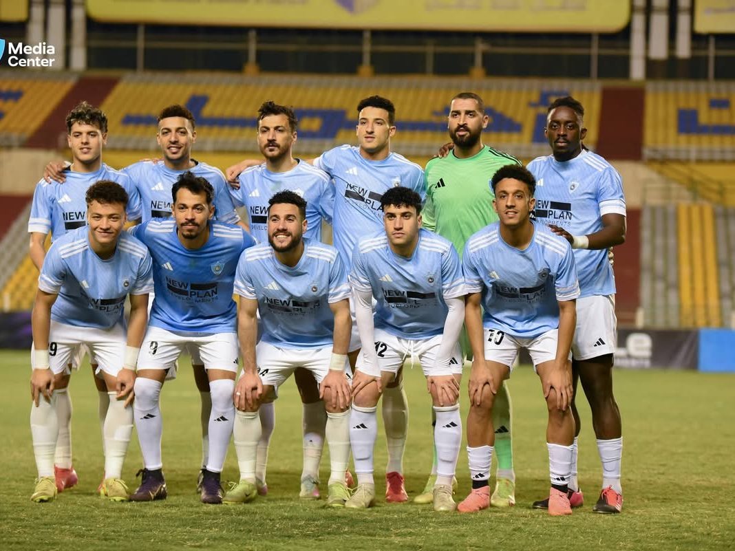 الفريق الأول لكرة القدم بنادي غزل المحلة والذي فاز على الاتحاد السكندري بهدف دون رد ف إطار بطولة الدوري المصري الممتاز للموسم الحالي 2025-2026.
