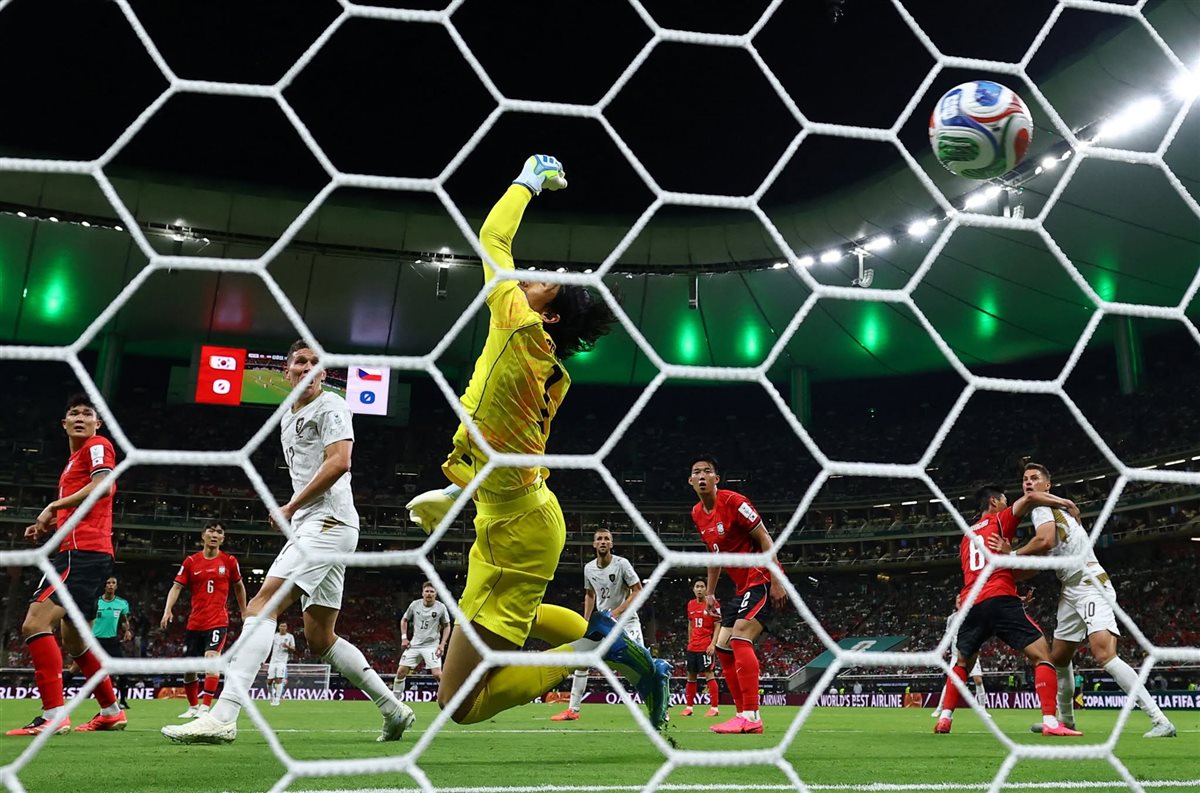 منتخب كوريا الجنوبية و التشيك