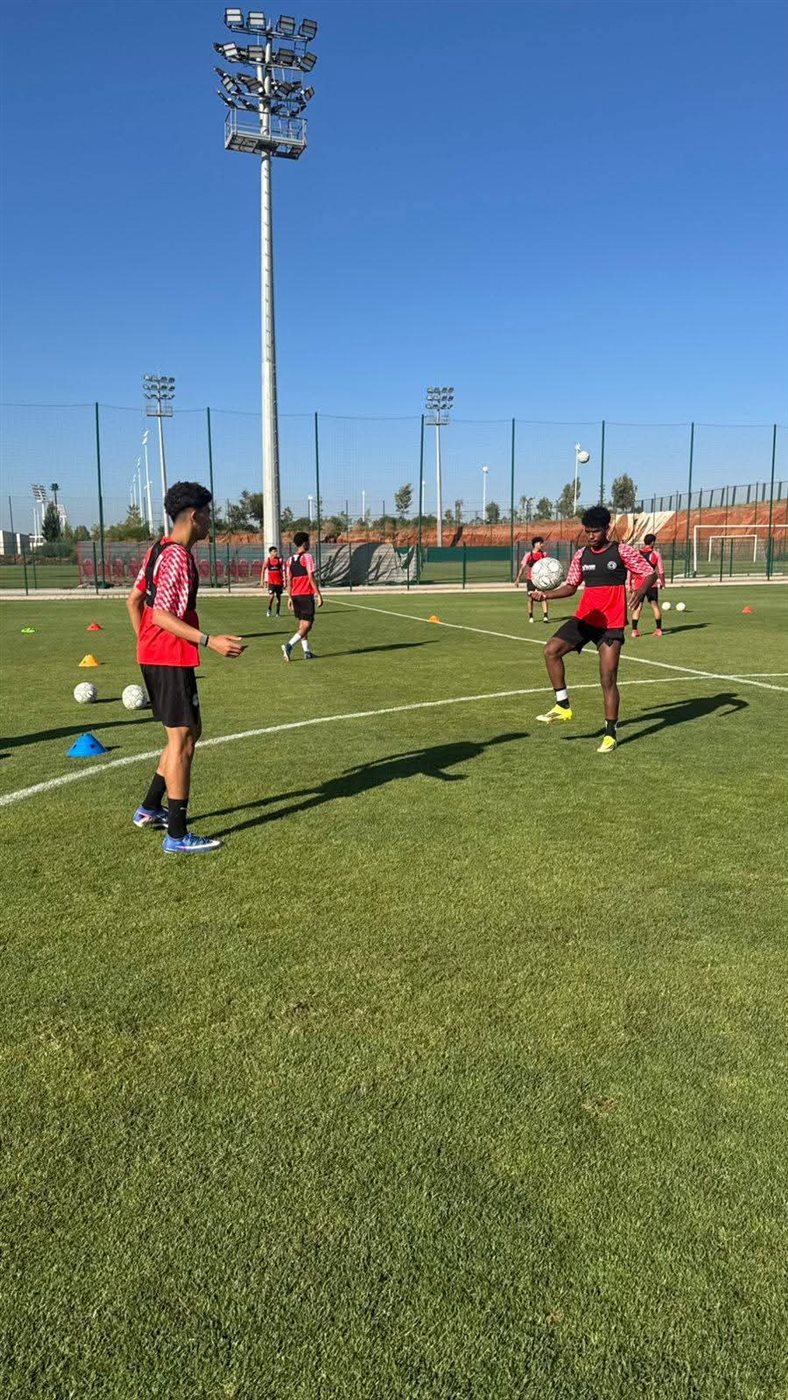 منتخب الناشئين يختتم استعداداته لمواجهة تنزانيا في نصف نهائي أمم أفريقيا