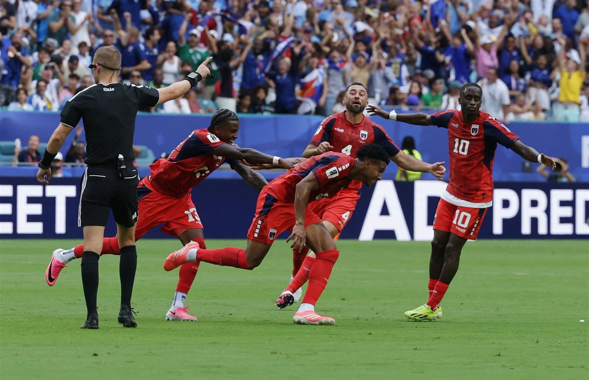 مبارا الرأس الاخضر والأوروجواي