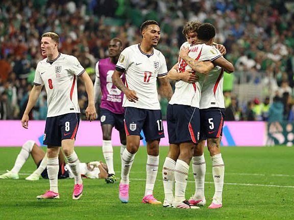 منتخب إنجلترا لكرة القدم والذي يستعد لمواجهة النرويج في إطار ربع نهائي كأس العالم بعدما تمكن من الفوز على المكسيك بثلاثة أهداف مقابل هدف