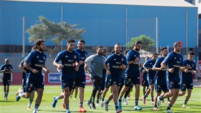 على رأسها معلول.. تعرف على دكة بدلاء الأهلي أمام بتروجت في دوري نايل