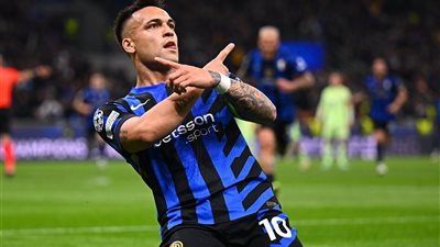 إنتر ميلان يتقدم على برشلونة 4-3 في الشوط الإضافي الأول 