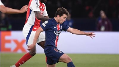 ارسنال يبحث عن هدف التعادل أمام باريس بعد مرور 60 دقيقة